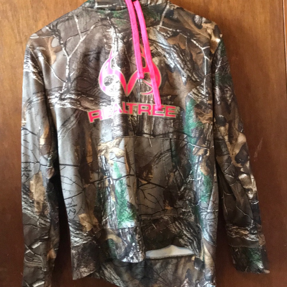 Camo sweatshirt